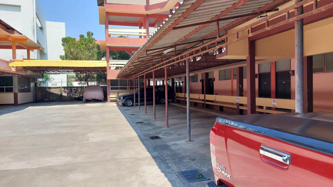 Sataya Apartment Maha Sarakham Exteriör bild